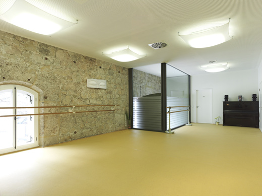 Behandlungsraum 3 der Sport- & Gesundheitspraxis WET`n DRY Zeitvogel und Schönthier Behandlungsraum 3 der Sport- & Gesundheitspraxis WET`n DRY Zeitvogel und Schönthier